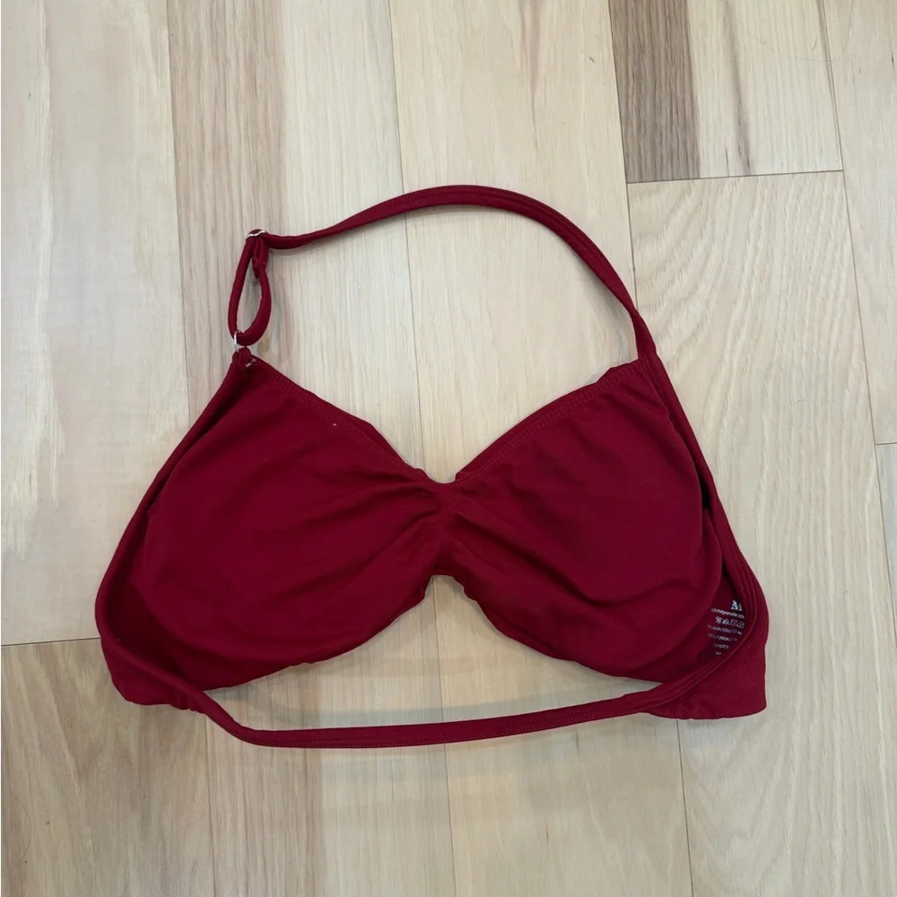 Red sports bra top with adjustable straps Size M #athletic #workout - Picture 3 of 3